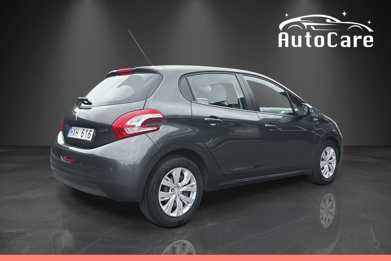 Peugeot 208 5-dörrar 1.2 VTi 2013, bild 2/6