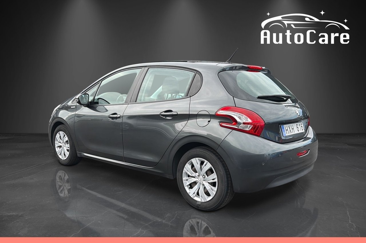 Peugeot 208 5-dörrar 1.2 VTi 2013, bild 3/6