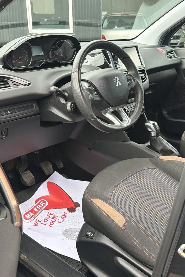 Peugeot 208 5-dörrar 1.2 VTi 2013, bild 6/6