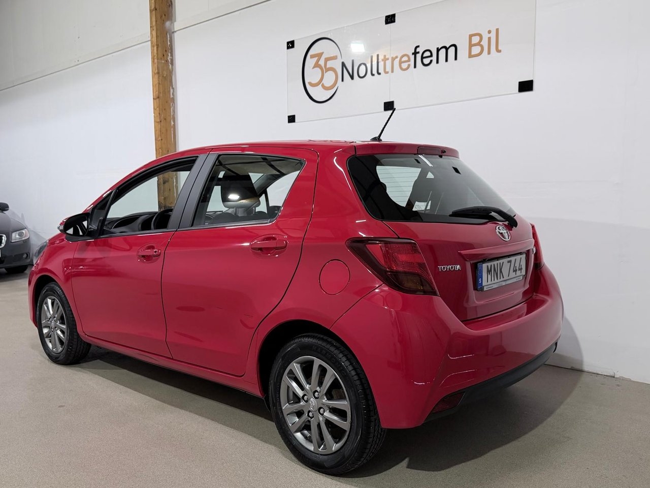 Toyota Yaris 2015, bild 2/10