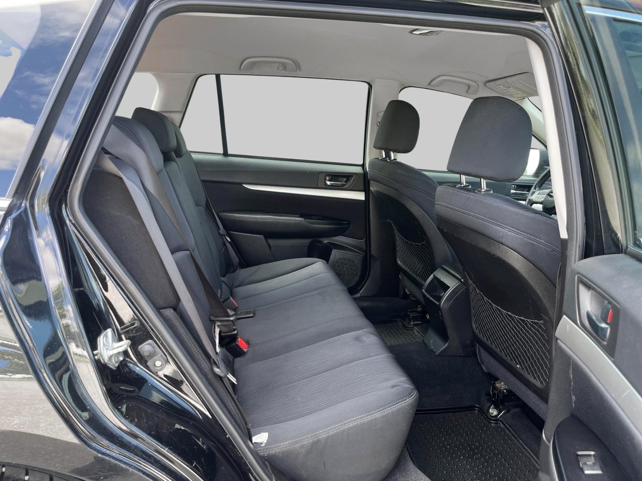 Subaru Legacy 2011, kuva 5/9