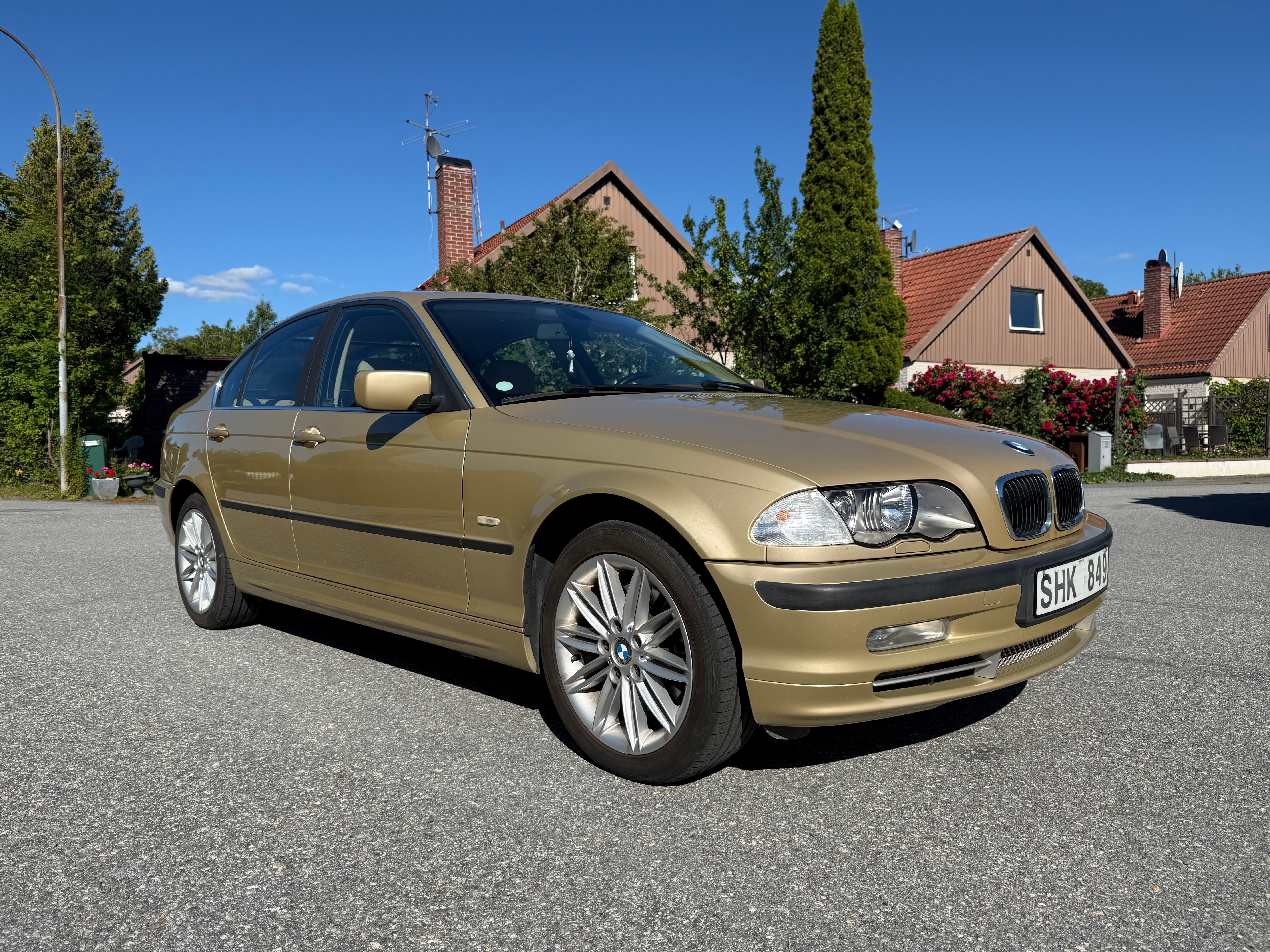 BMW 330 Xi E46 Svensksåld ROSTFRI 2001, bild 7/10