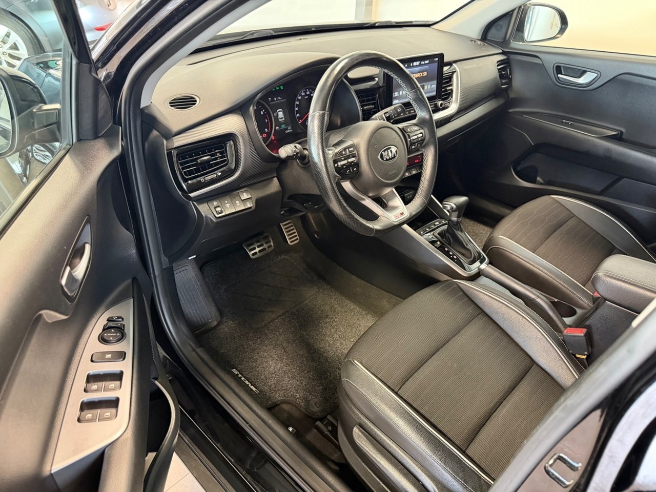Kia Stonic 1.0 T-GDI DCT GT-Line 2021, bild 7/10