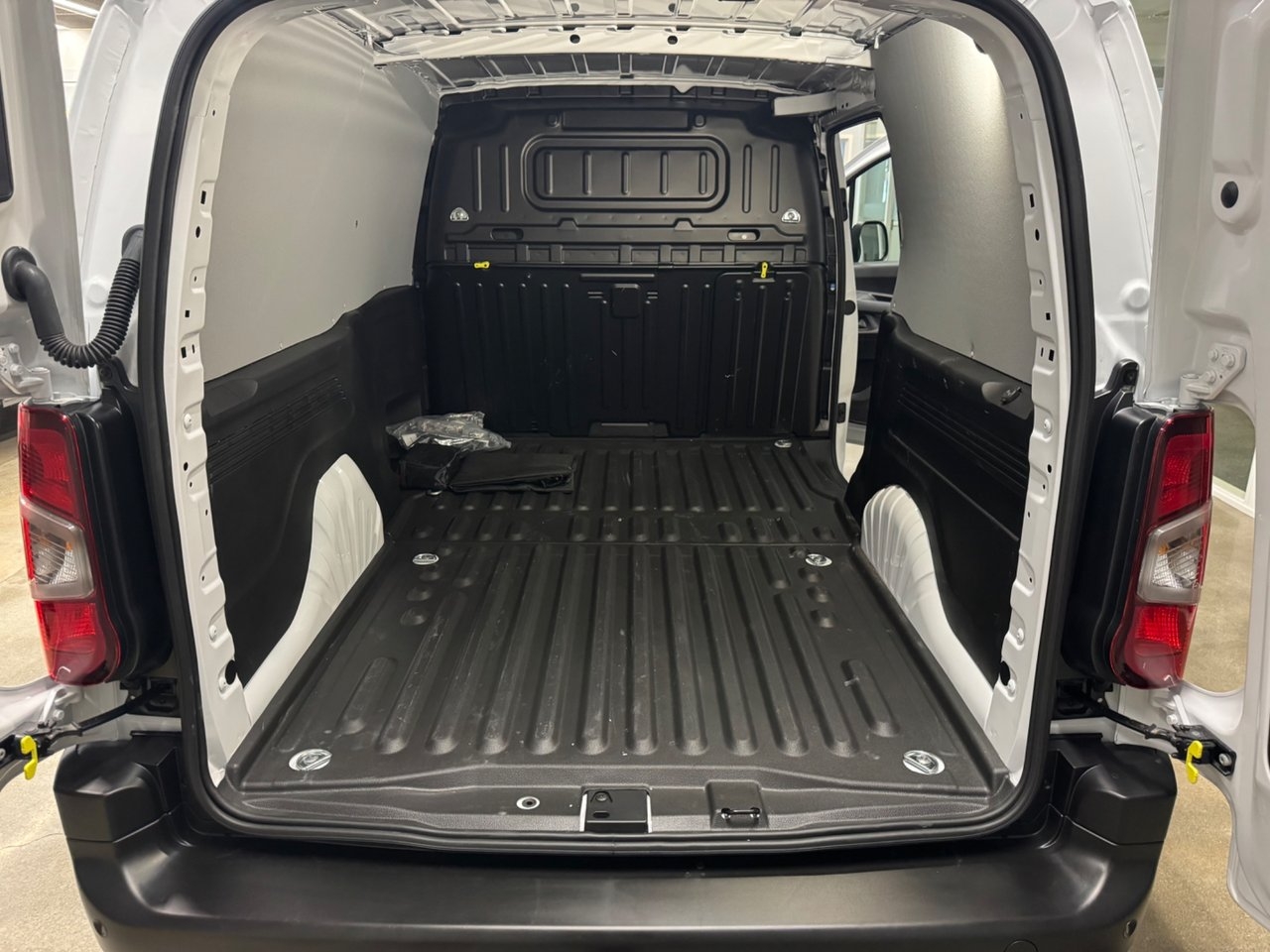 Peugeot Partner 2025, bild 3/5