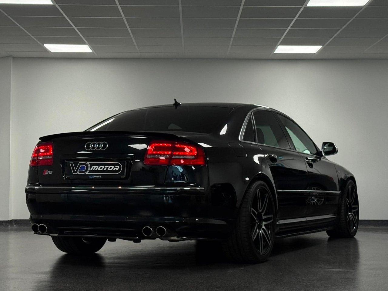 Audi S8 2008, photo 6/24