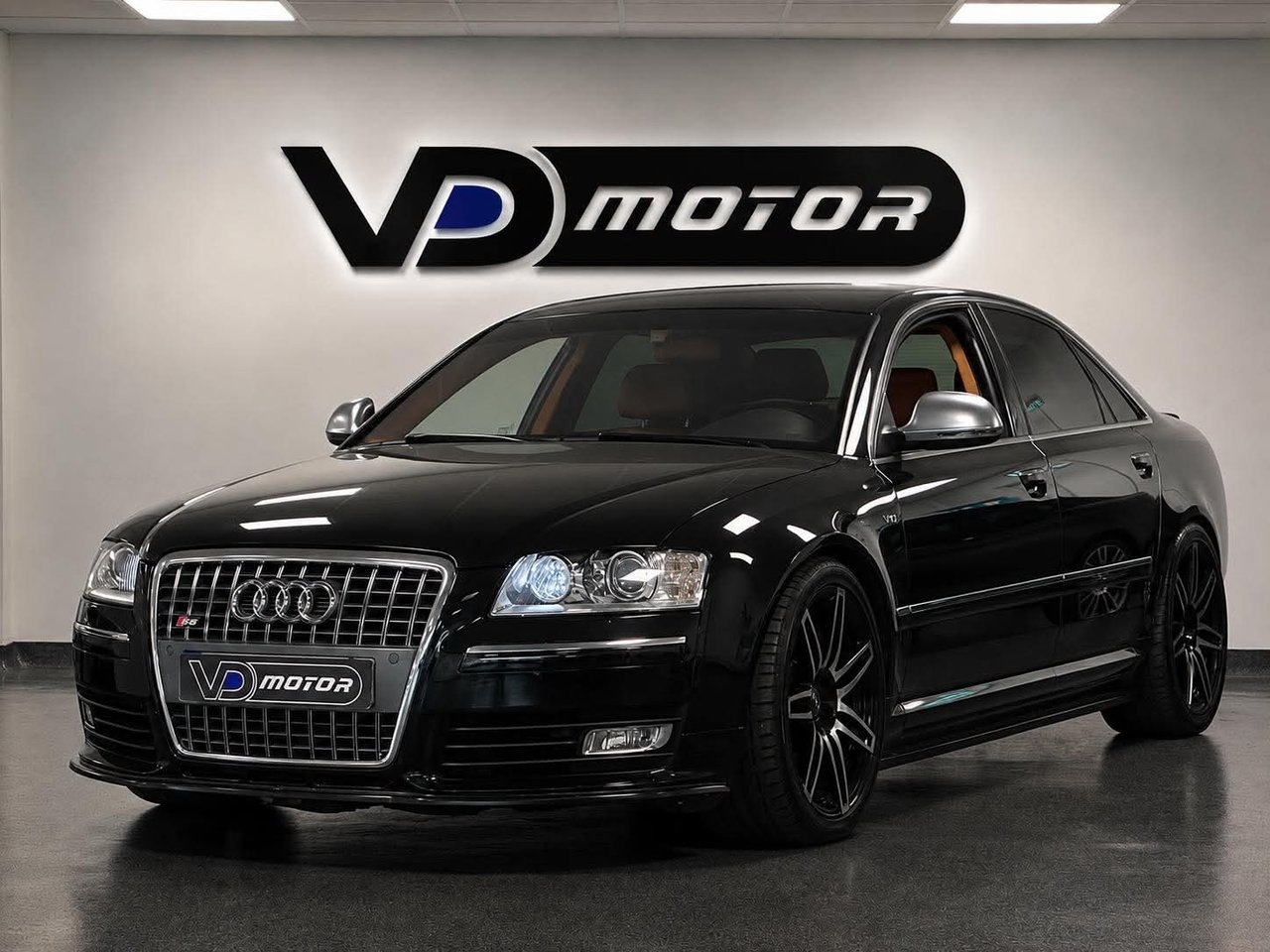 Audi S8