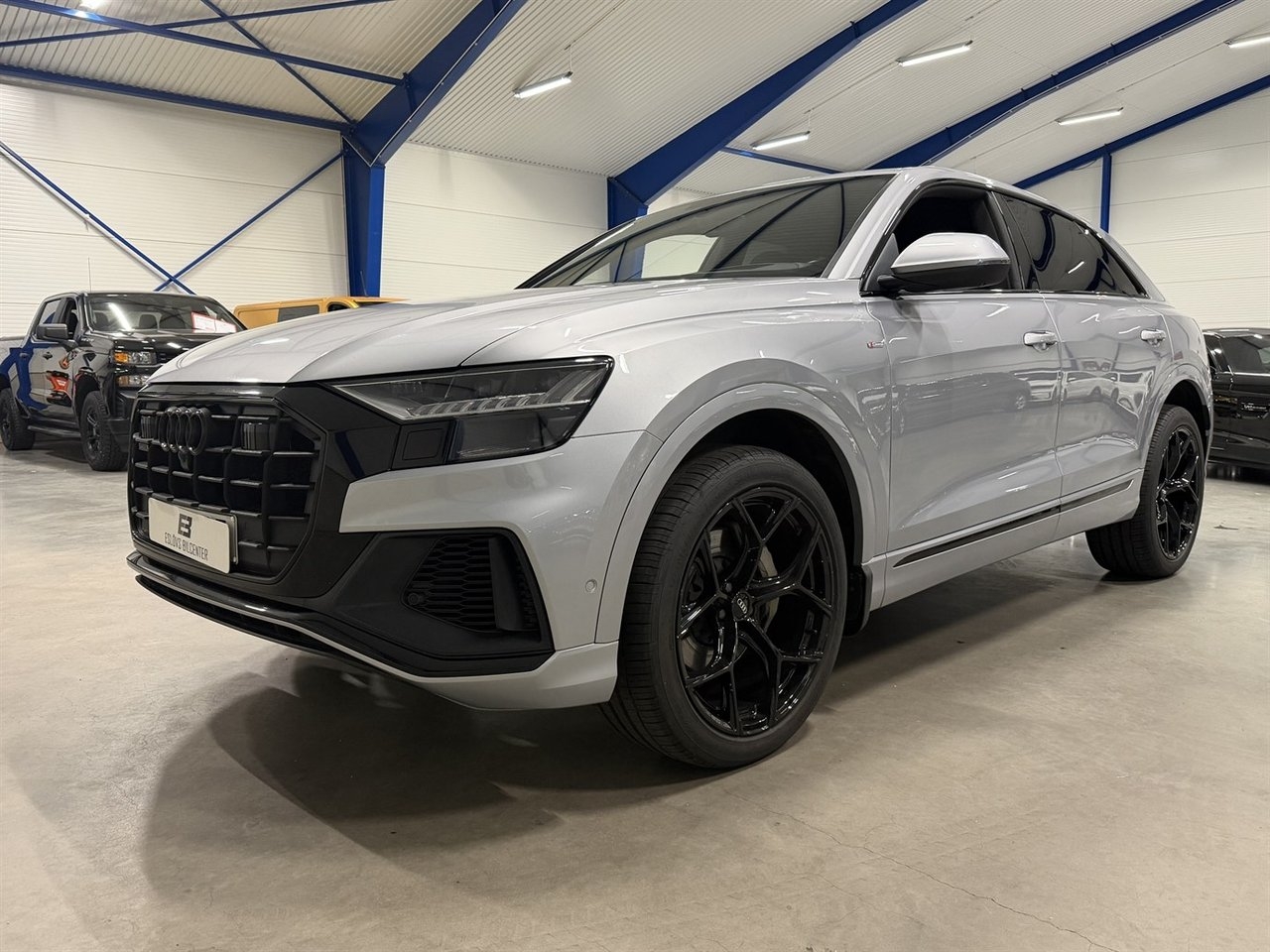 Audi Q8 2019, kuva 2/10