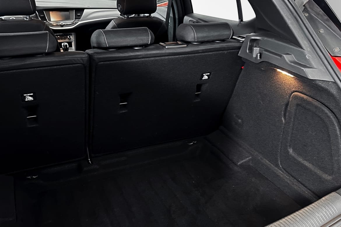 Opel Astra 2019, bild 6/10