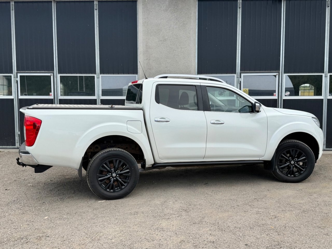 Nissan Navara 2017, bild 5/10