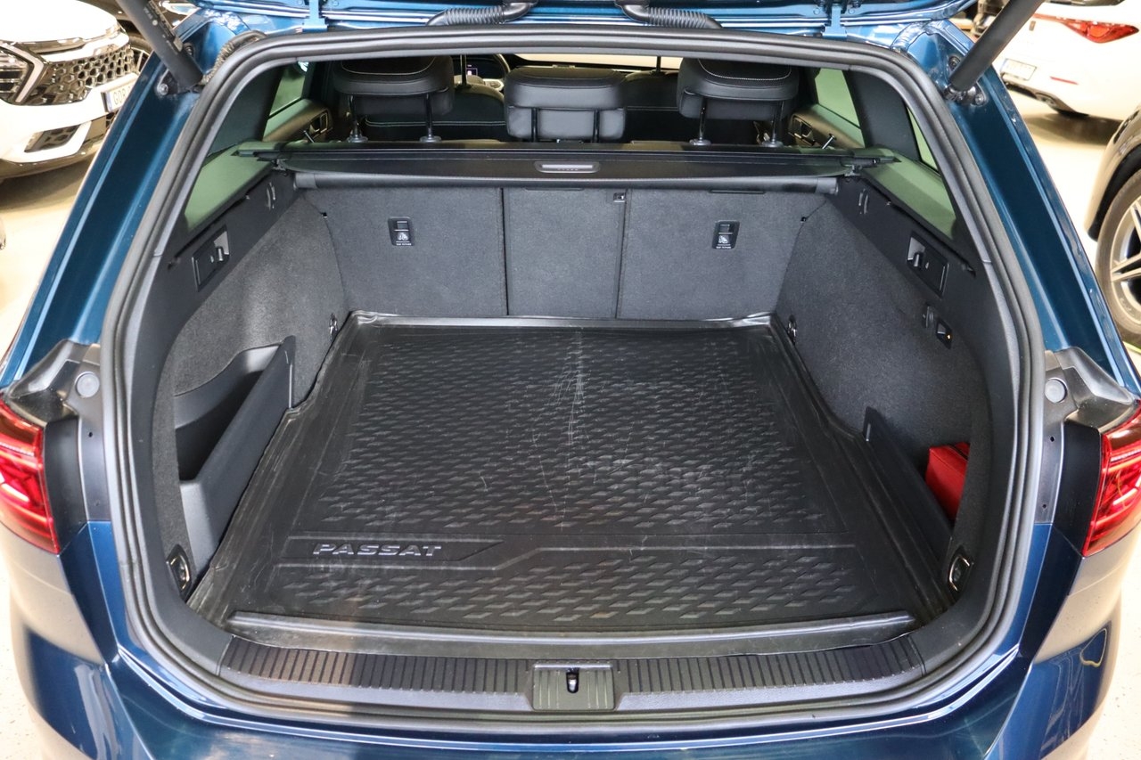 Volkswagen Passat 2022, bild 6/10