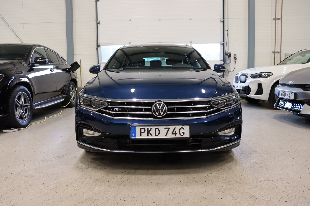 Volkswagen Passat 2022, bild 2/10