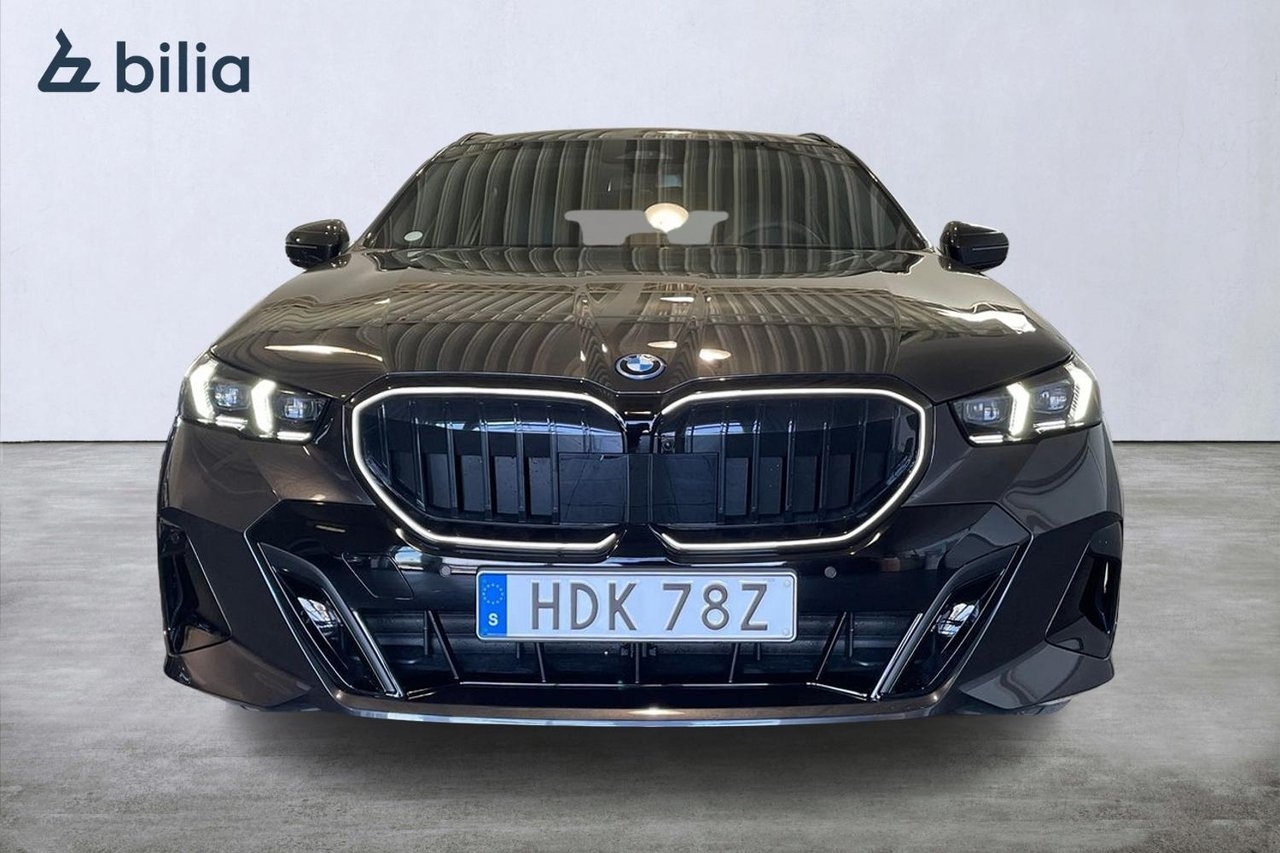 BMW 550 e xDrive Touring 2026, bild 4/14