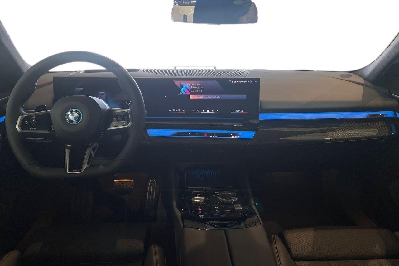 BMW 550 e xDrive Touring 2026, bild 7/14