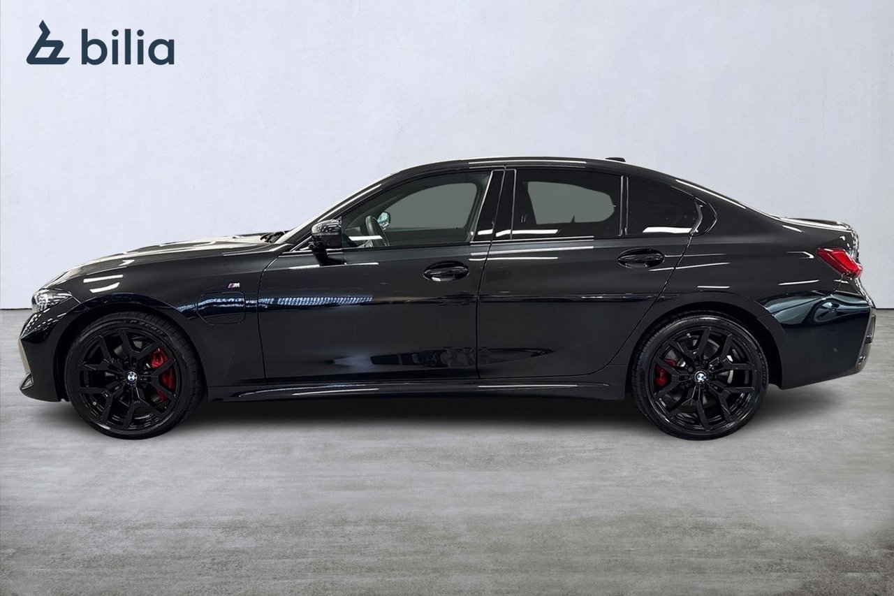 BMW 330 e xDrive Sedan M-sport Pro 2026, bild 3/19