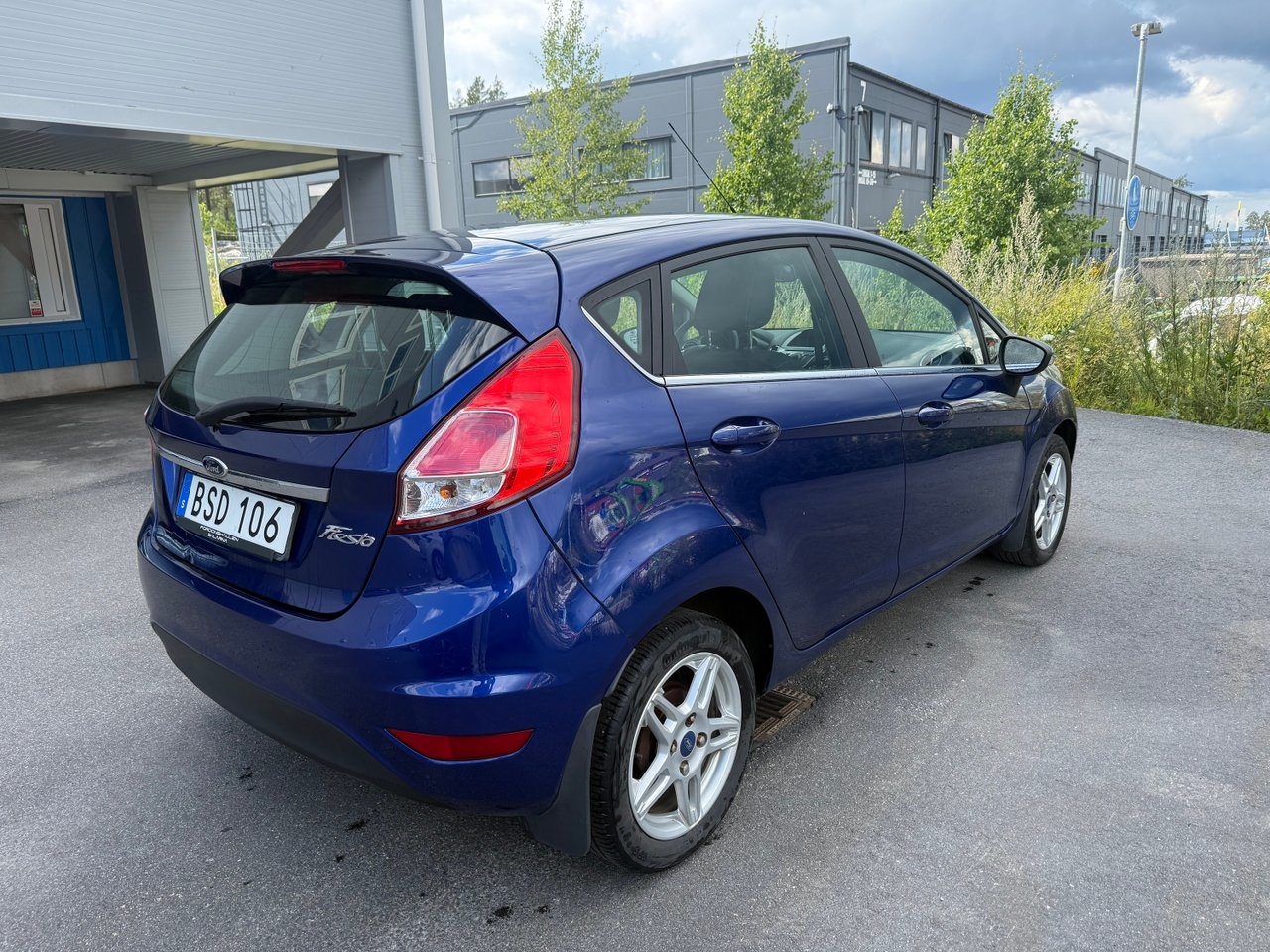 Ford Fiesta 5-dörrar 1.0 Titanium Euro 5 2014, bild 6/10