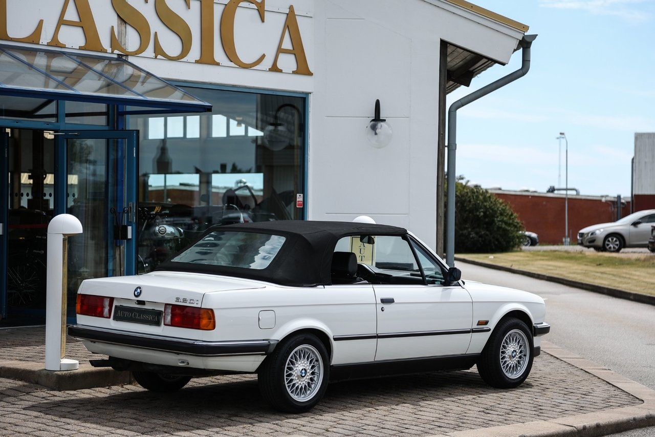 BMW 320 i Cab 1990, bild 3/22