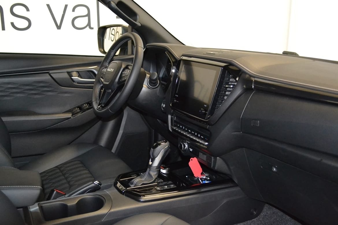 Isuzu D-max XRX DC AT CNG 2025, bild 6/8