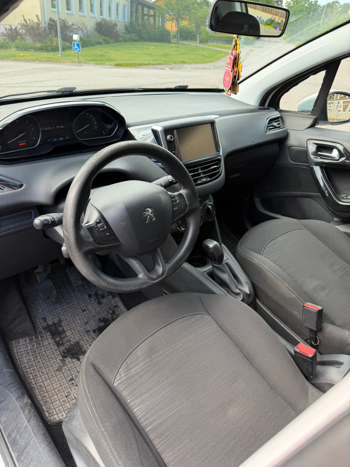 Peugeot 208 2017, bild 7/10
