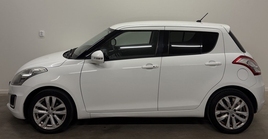 Suzuki Swift 2015, photo 2/9