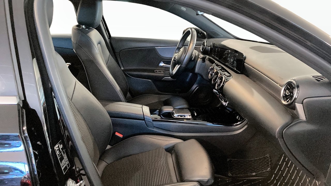 Mercedes-Benz A 220 4MATIC 7G-DCT 190HK 2019, bild 3/18