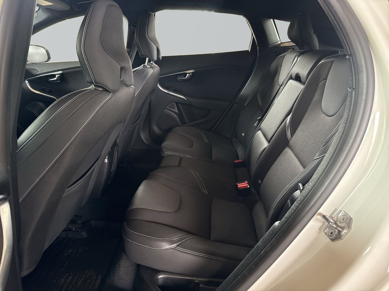 Volvo V40 2017, kuva 7/10