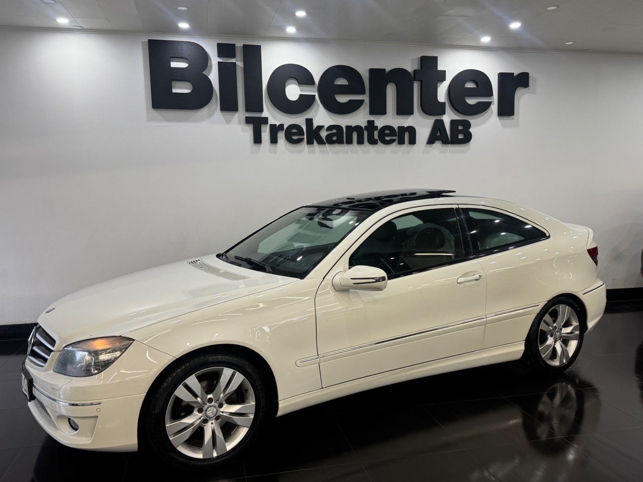 Mercedes-Benz CLC 2011, bild 3/10