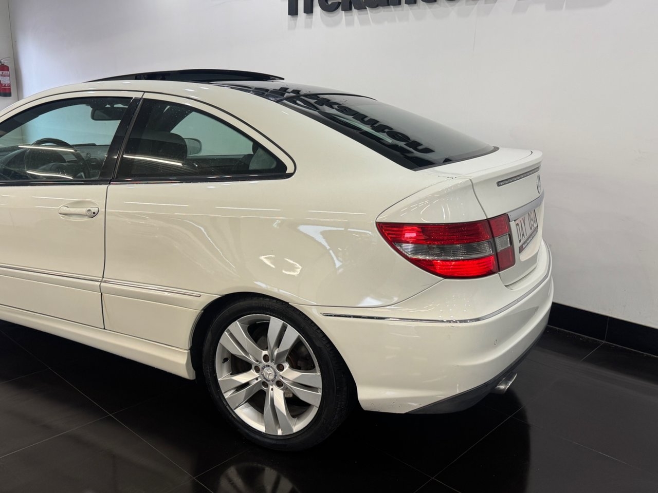 Mercedes-Benz CLC 2011, bild 4/10