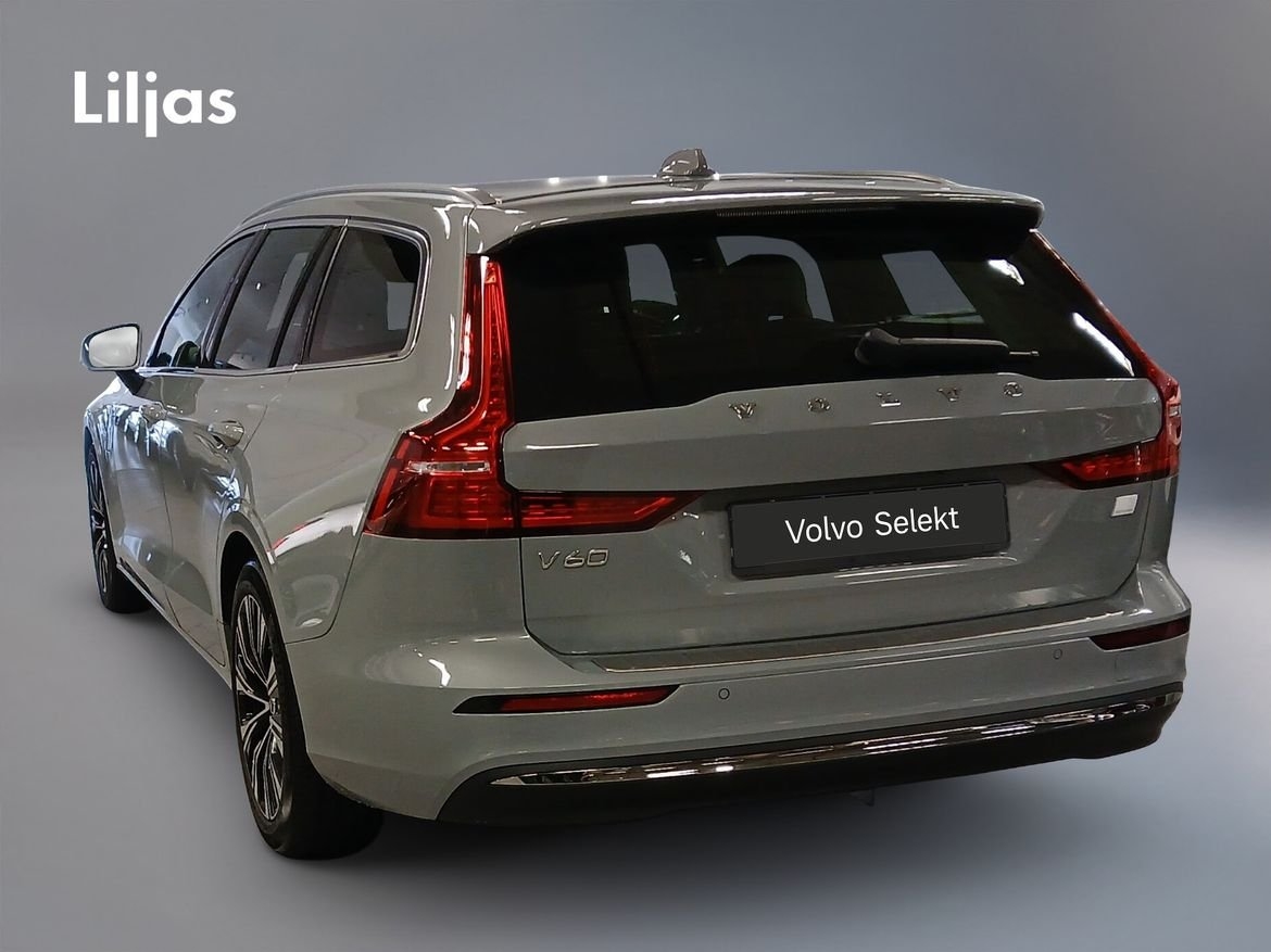 Volvo V60 Recharge T6 AWD Core Bright 2024, kuva 4/13
