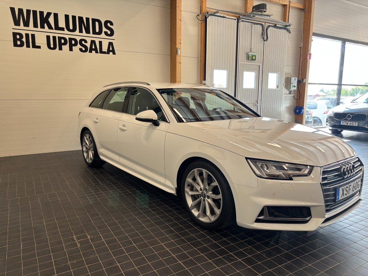 Audi A4 2019, bild 3/10