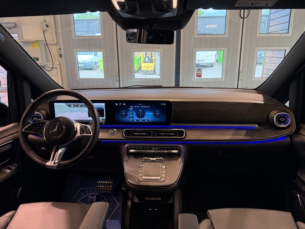 Mercedes-Benz V 2025, bild 5/33