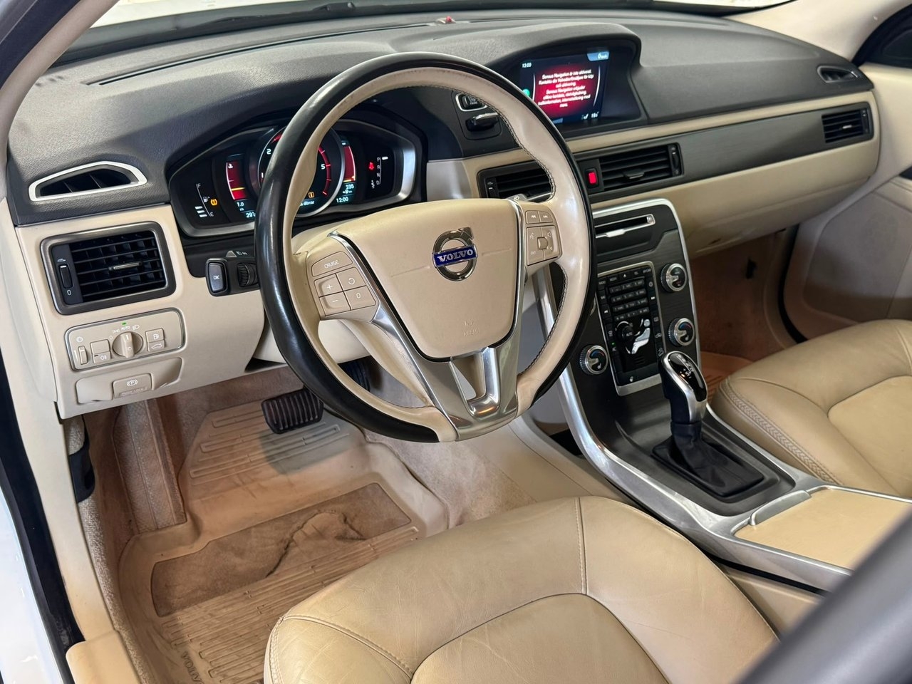 Volvo XC70 2015, kuva 7/34