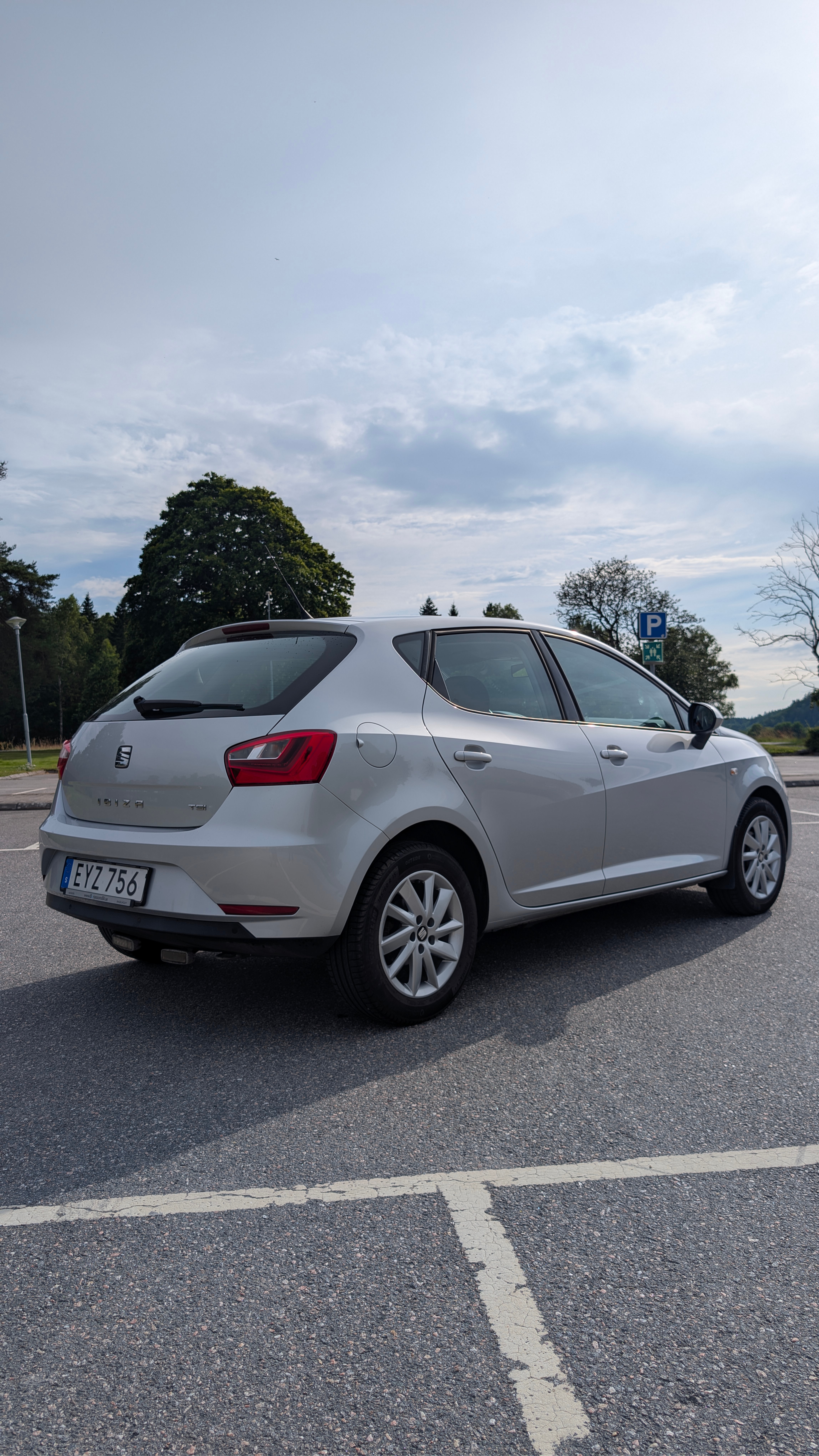 Seat Ibiza 1.2 TSI Manuell 2015, bild 4/14