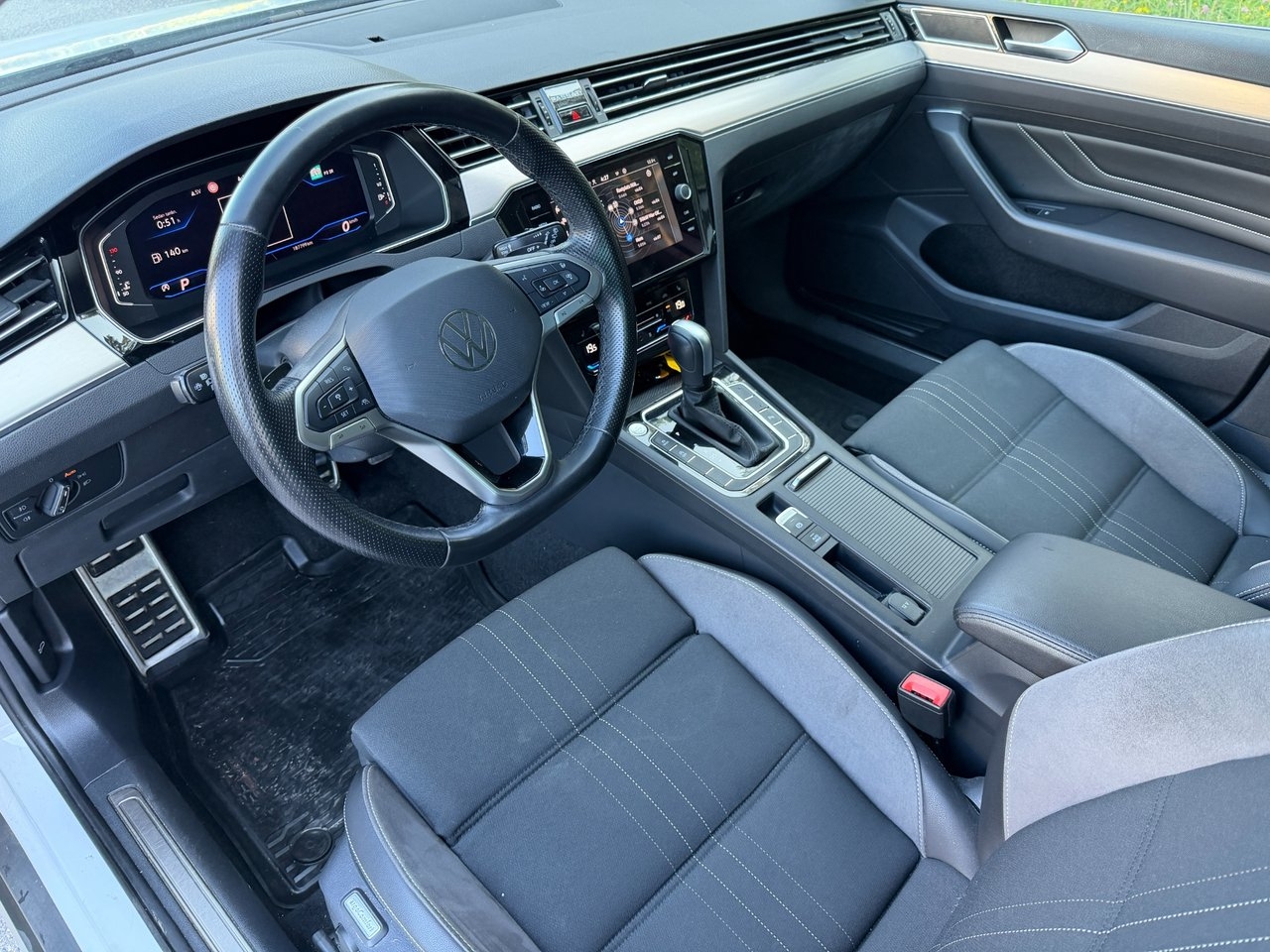 Volkswagen Passat 2024, bild 7/10