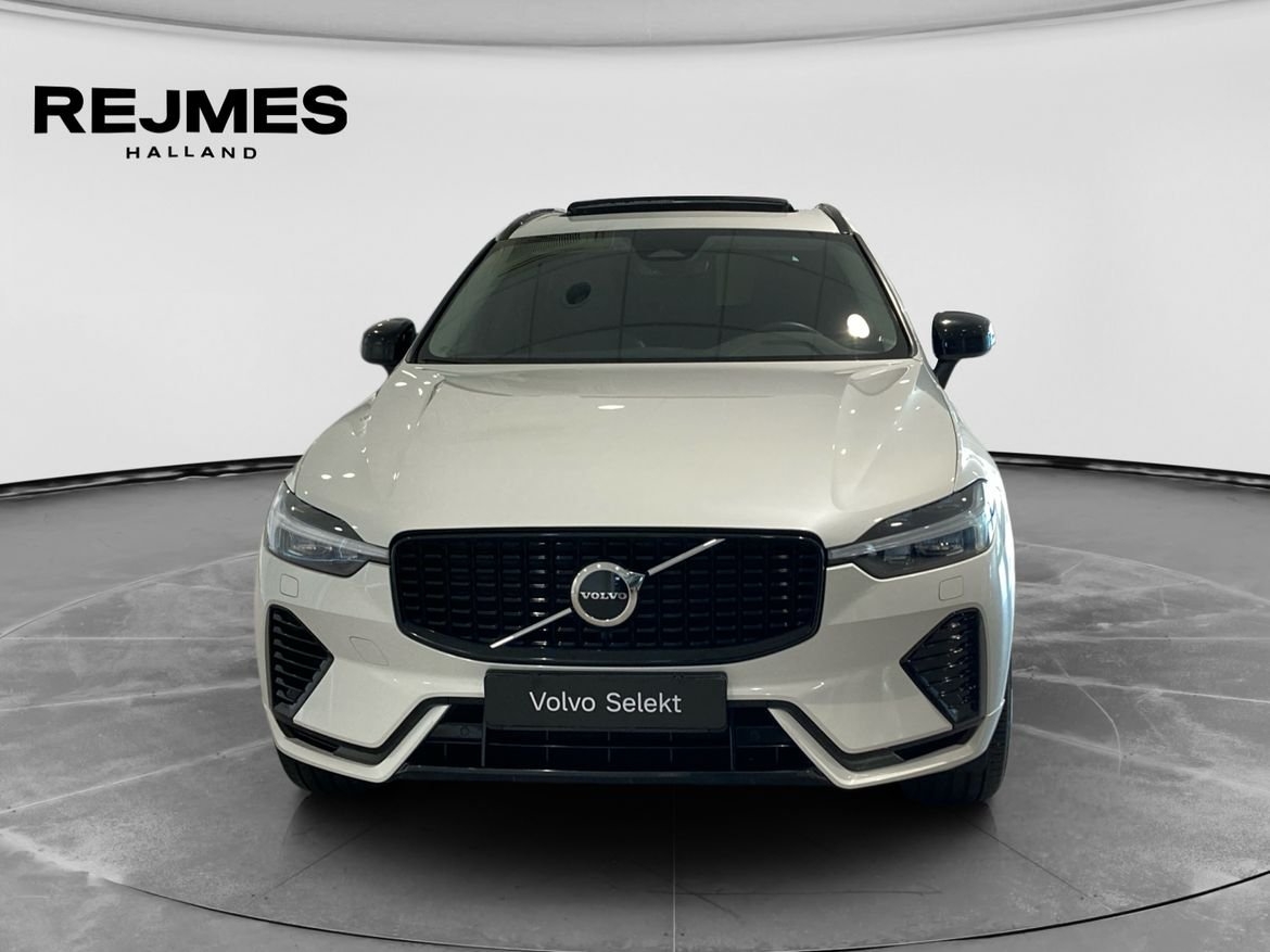 Volvo XC60 Recharge T6 Plus Dark 2023, bild 3/10