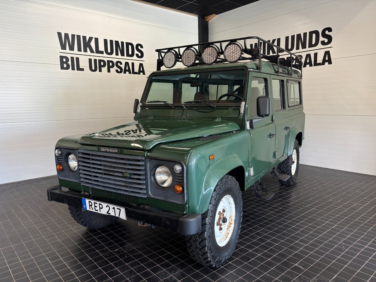 Land Rover Defender
