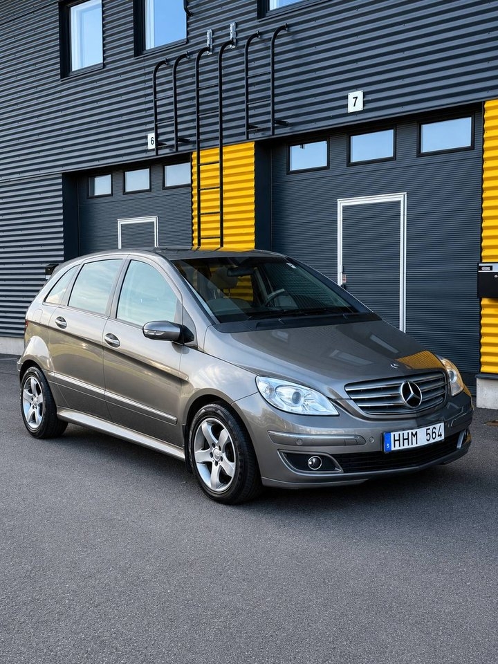 Mercedes-Benz B