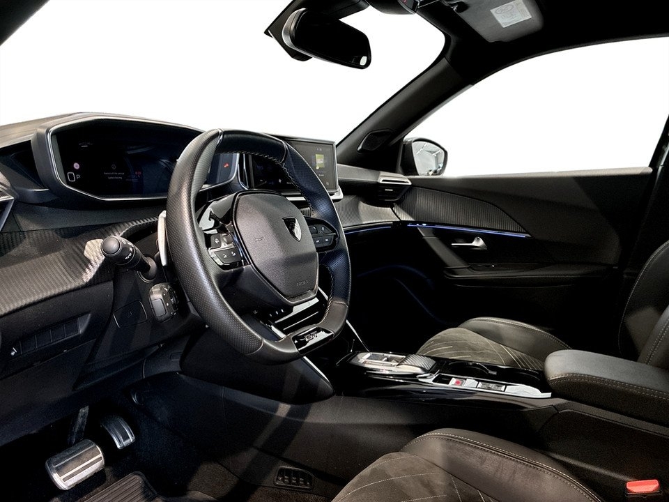 Peugeot 2008 GT Hybrid 145hk Aut 2025, bild 5/18