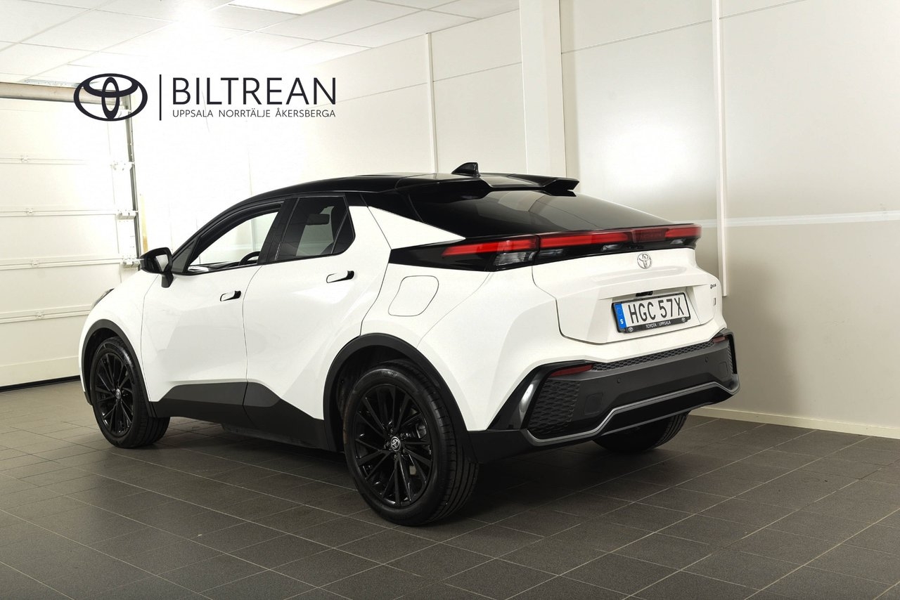 Toyota C-HR 2024, photo 3/23