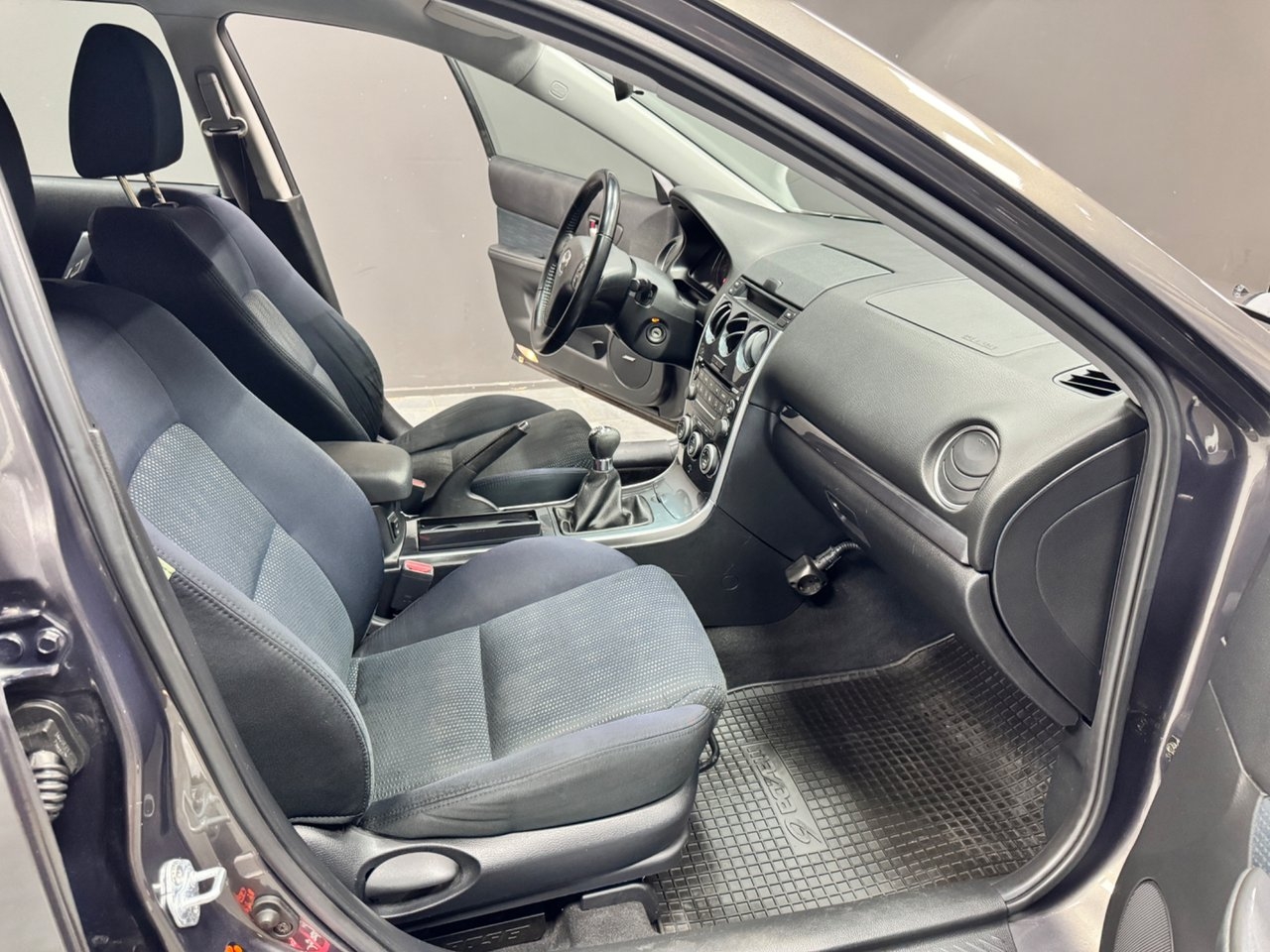 Mazda 6 Wagon 2.3 MZR Sport 2007, bild 6/9