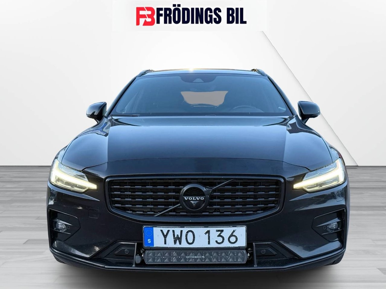 Volvo V60 2019, photo 4/10