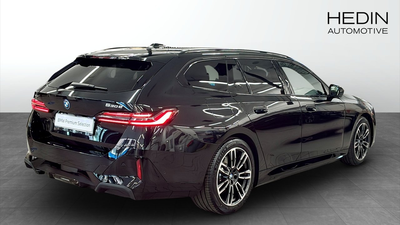 BMW 530 e XDRIVE M Pro Travel Innovation 2026, kuva 2/10