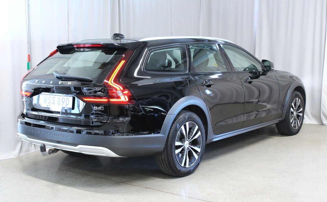 Volvo V90 Cross Country 2022, bild 2/27