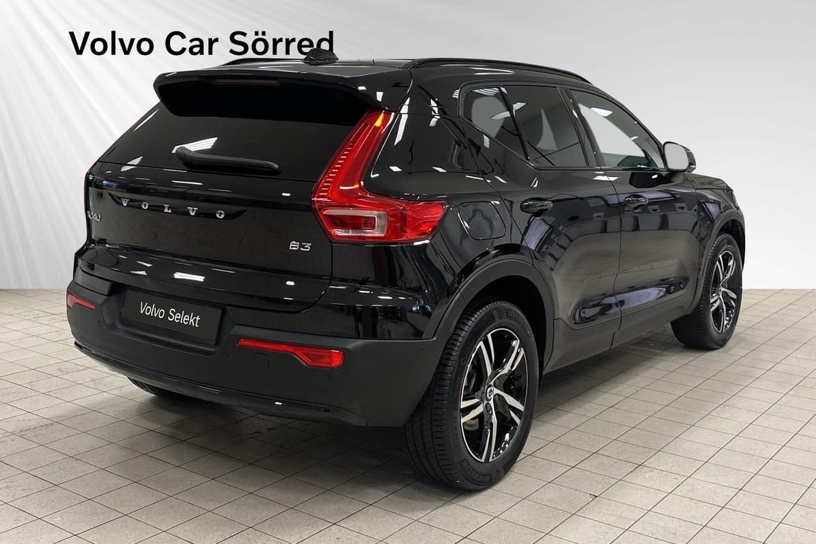 Volvo XC40 B3 FWD Bensin Plus Dark 2026, bild 5/10