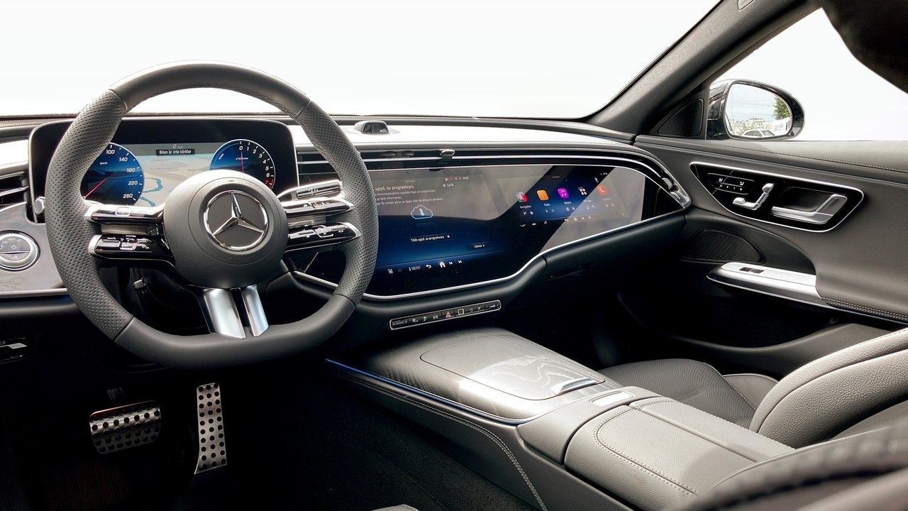 Mercedes-Benz E 300 e SEDAN 2026, bild 7/10