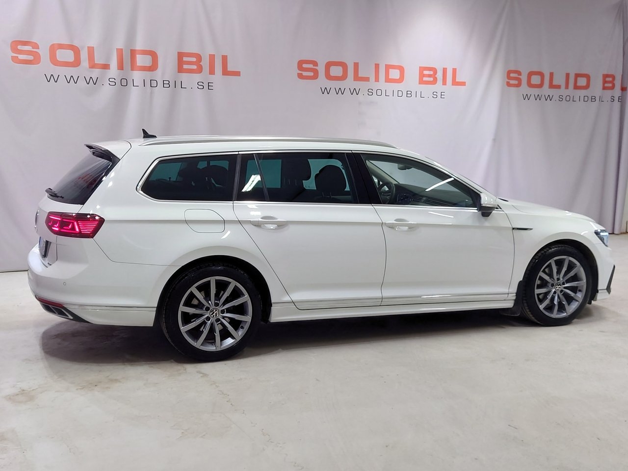 Volkswagen Passat 2021, bild 6/18
