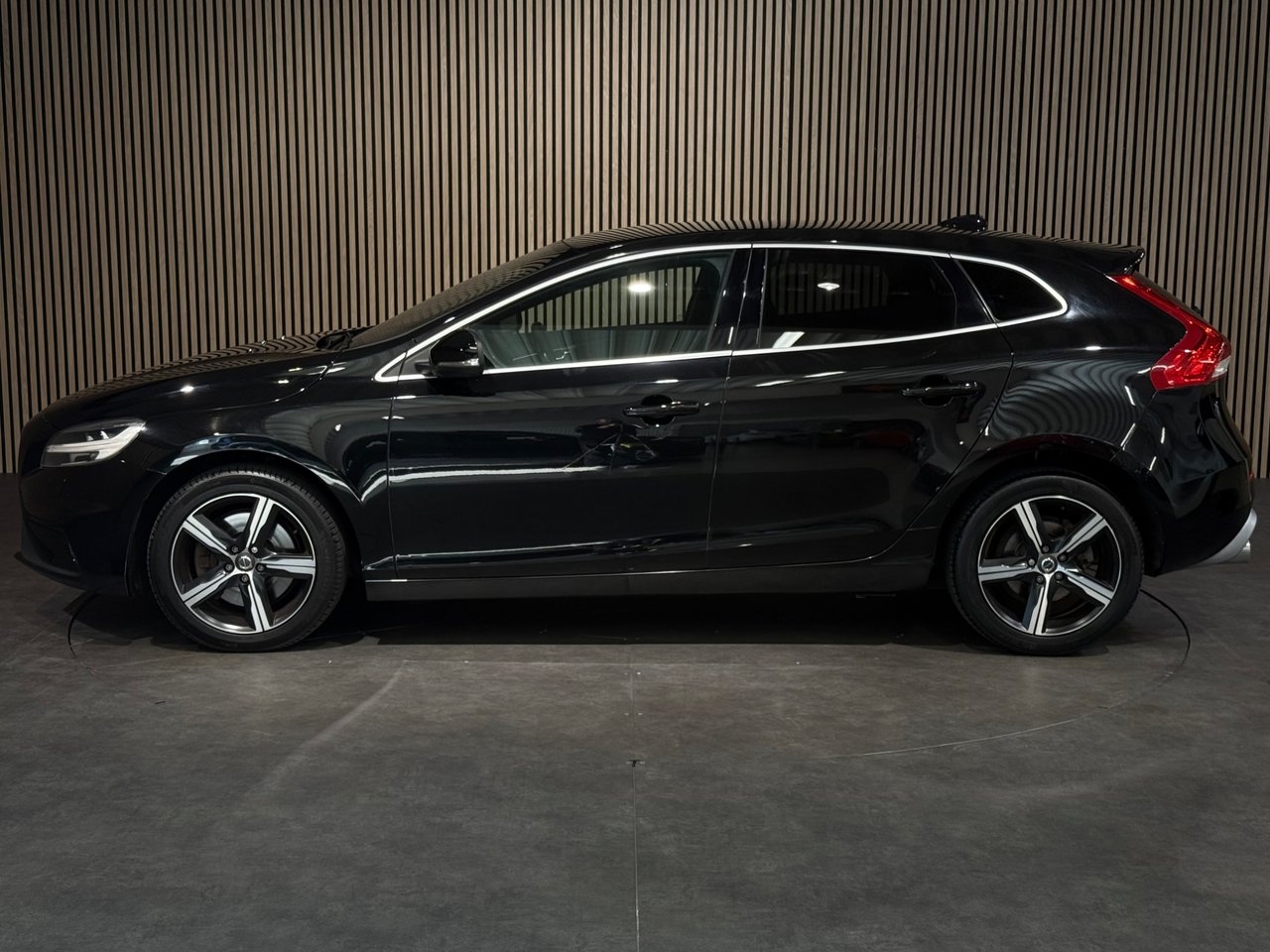 Volvo V40 2018, bild 7/17