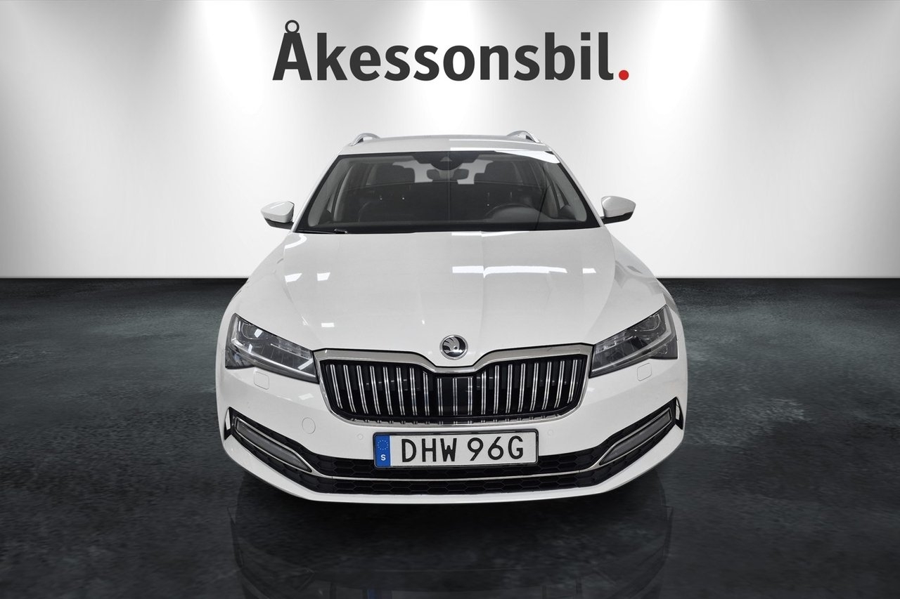 Skoda Superb Kombi 2.0 TDI 4x4 200hk 2021, bild 2/10