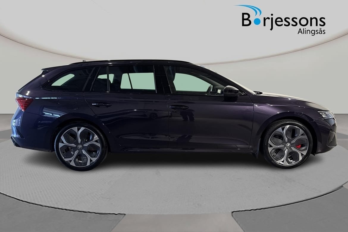 Skoda Octavia 2026, photo 2/8