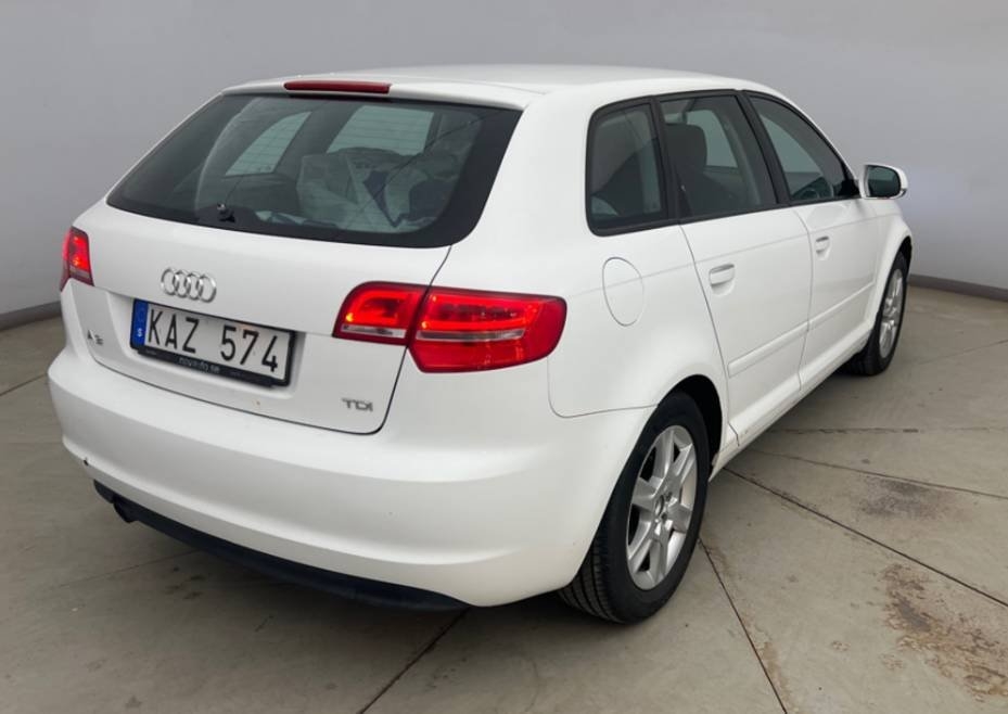 Audi A3 2012, bild 2/10