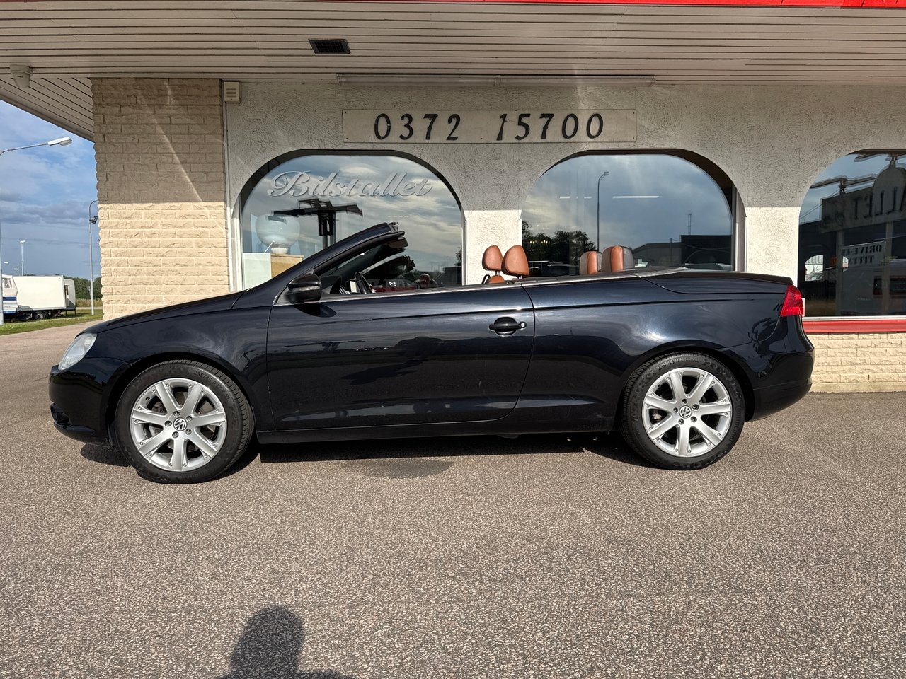 Volkswagen Eos 2010, kuva 2/10